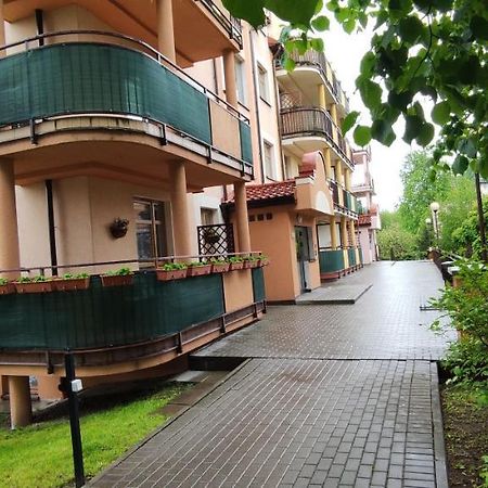 Апартаменти Apartament „Nad Jeziorkiem“ Кентшин Екстер'єр фото