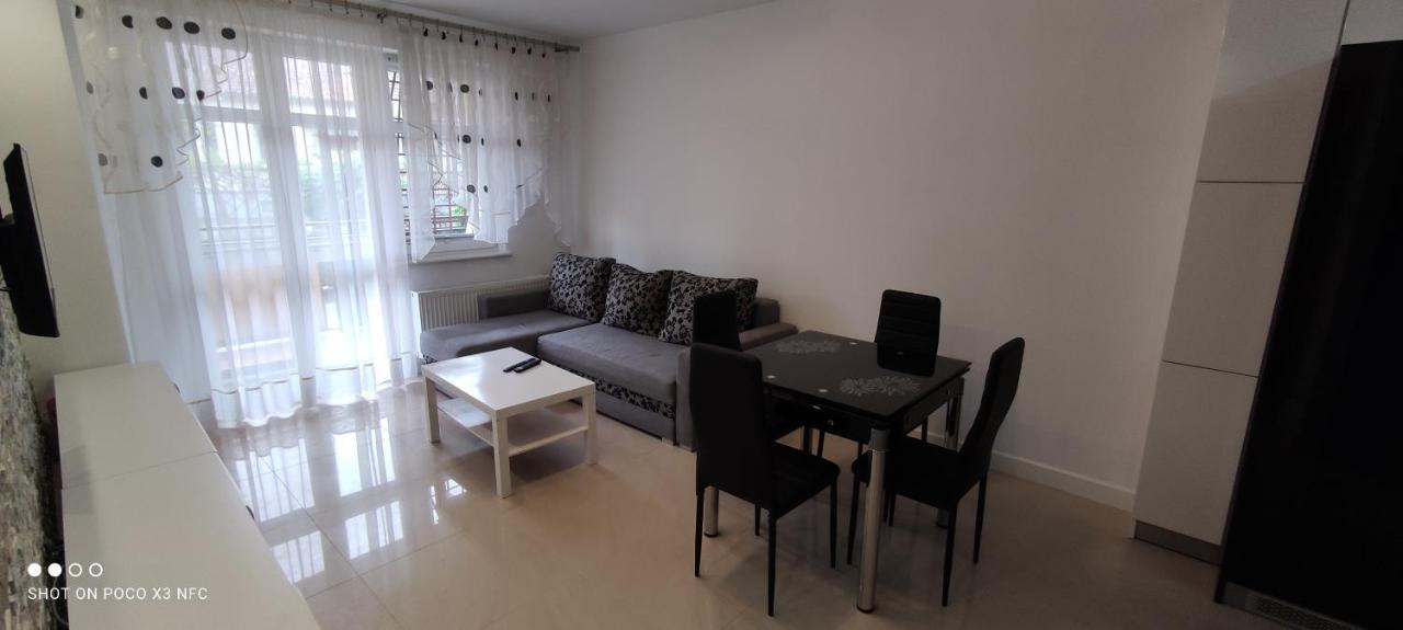 Апартаменти Apartament „Nad Jeziorkiem“ Кентшин Екстер'єр фото